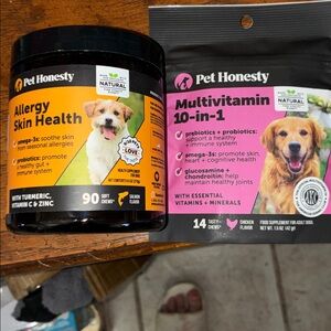 Pet Honesty Allergy Skin Health Soft Chews canister and package